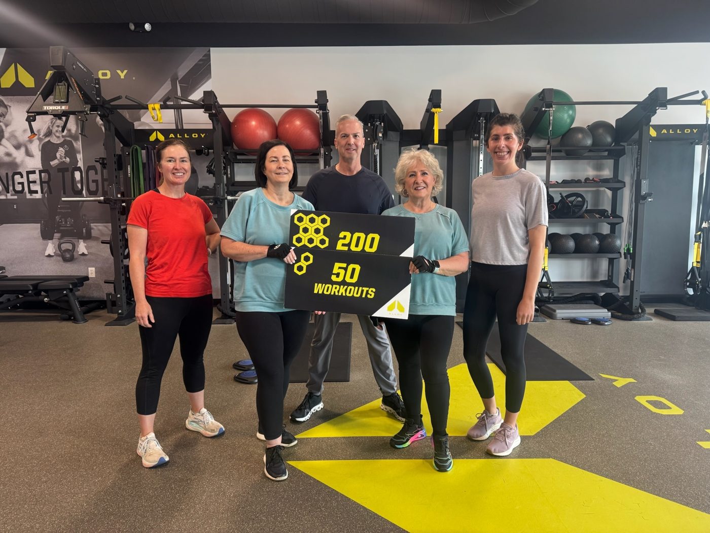 A group-of-6 coached session at Alloy Personal Training Five Forks